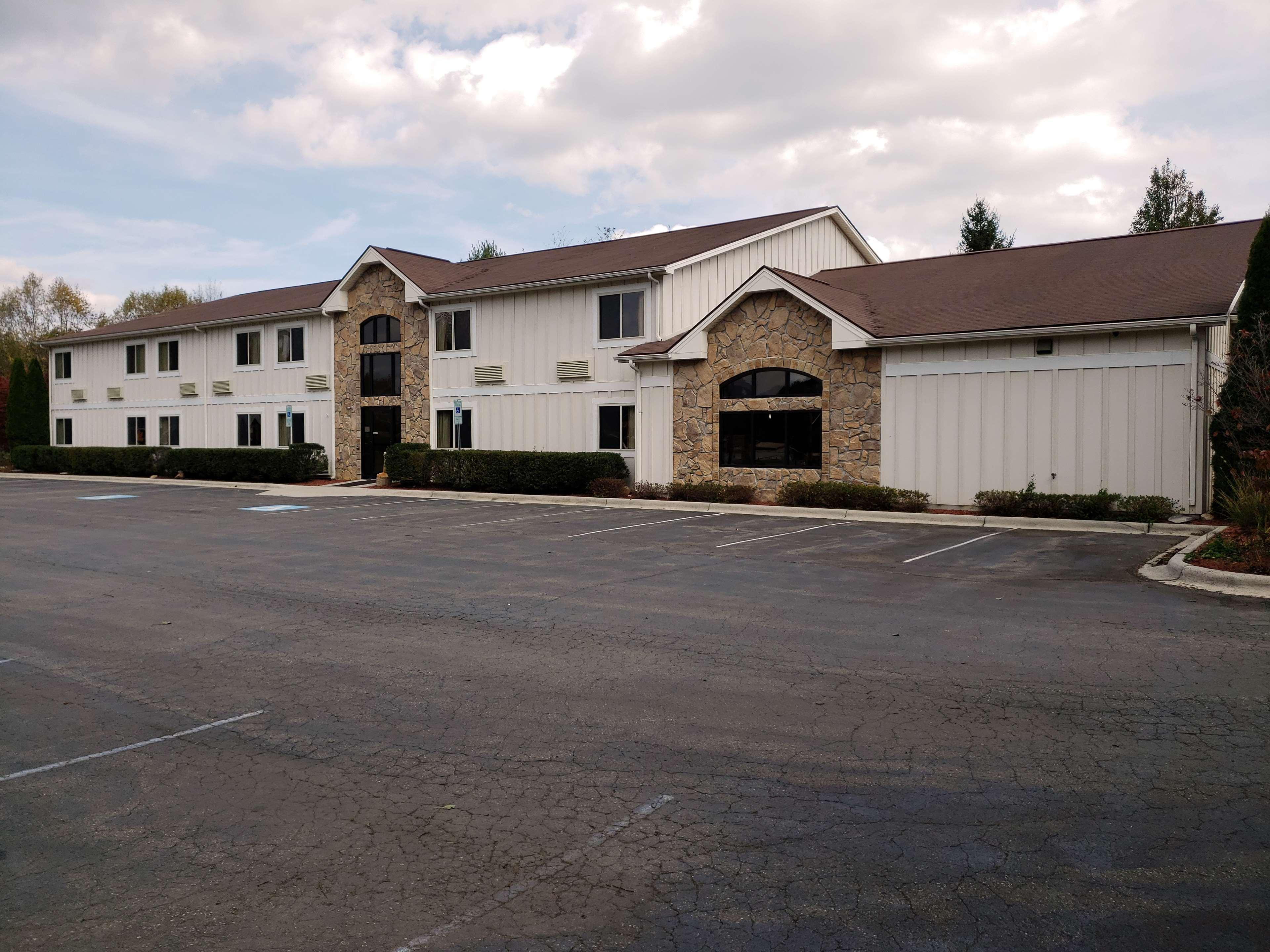 Americas Best Value Inn & Suites Independence Va Eksteriør bilde